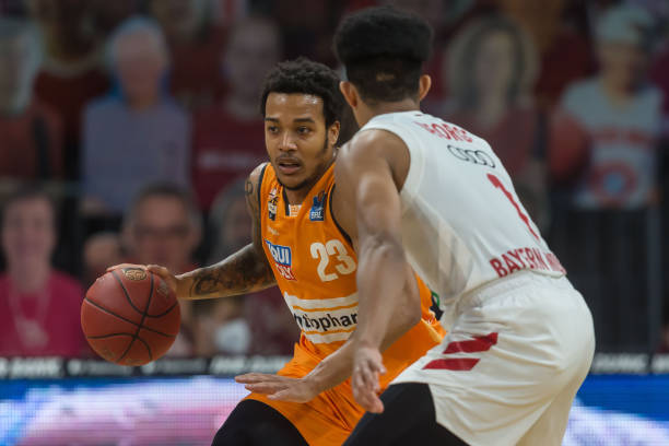 刻为球队打 刻为球队打