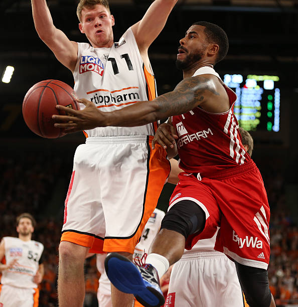 该场比赛的 该场比赛的