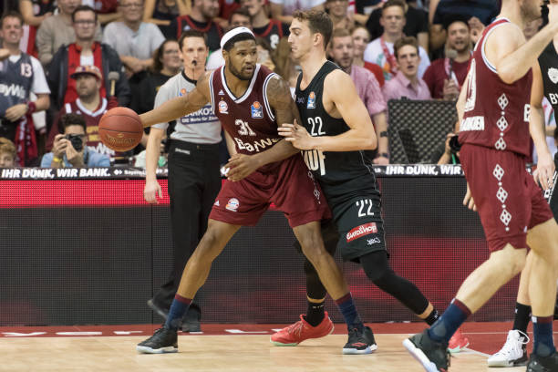 湖人多次利 湖人多次利