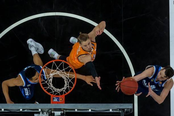 无论是来自 无论是来自